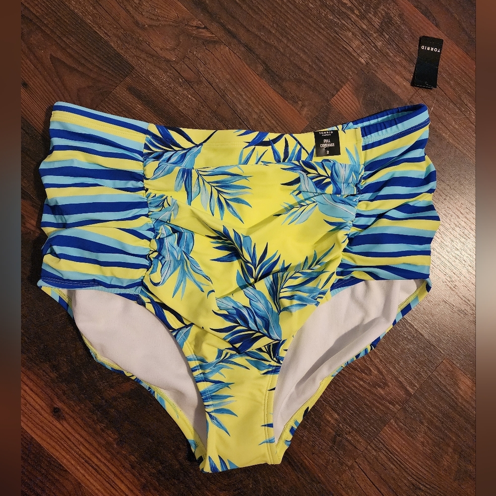 Torrid swim Bottom